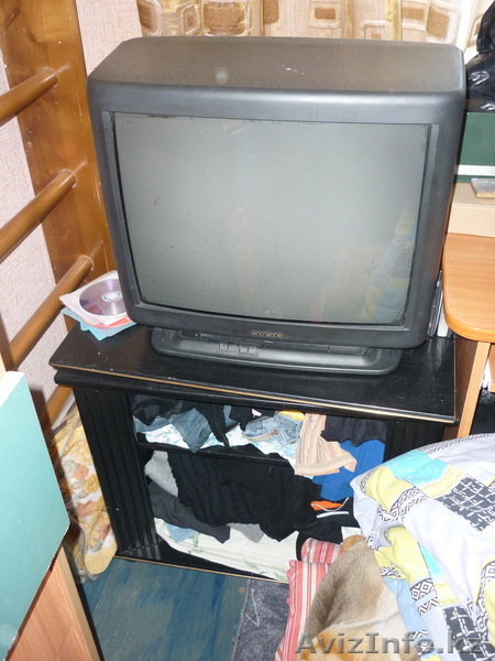 продам Телевизор RUBIN диагональ 54см вместе с тумбой всего за 10000тг. - Изображение #1, Объявление #337089