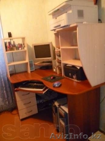 Продам угловой компьтерный стол - Изображение #1, Объявление #870130