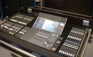 Yamaha цифровой микшер O2R96V2