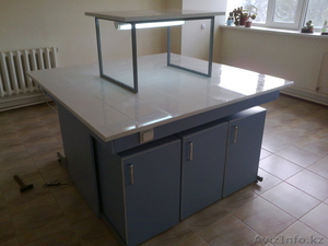 Стол  химический островной.